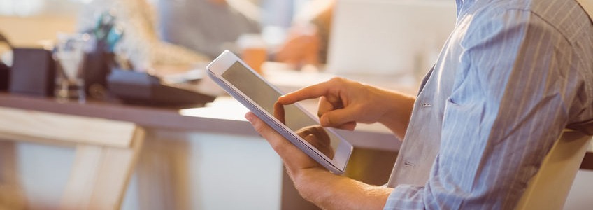 Man using tablet