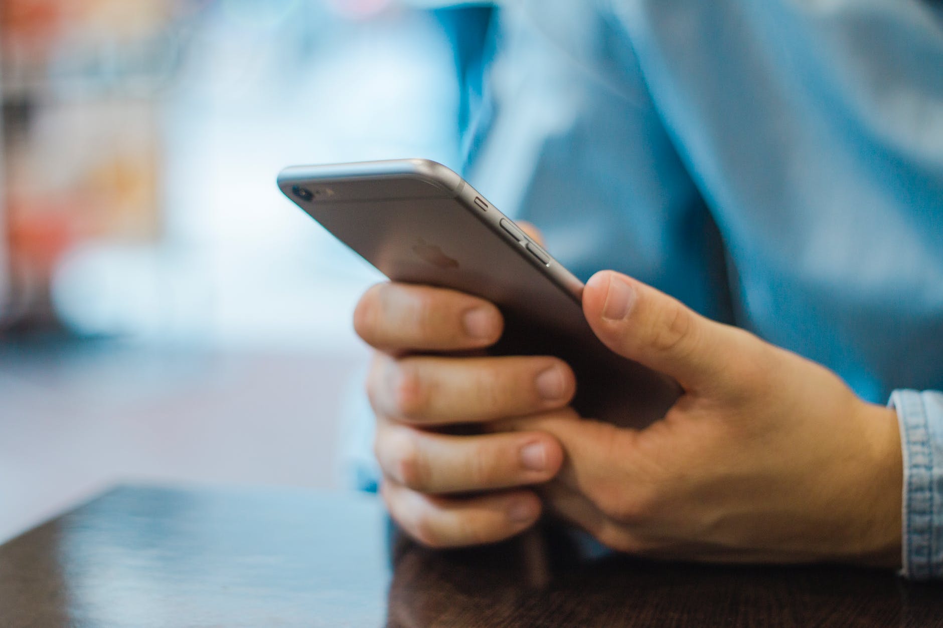 man hand using a smart mobile phone